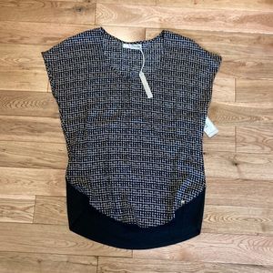 Monk & Lou black and beige patterned sleeveless blouse